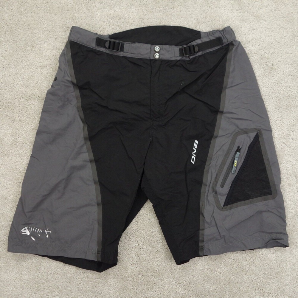 DNA Shorts Men's Large Black Stretch Cargo Pocket Cycling